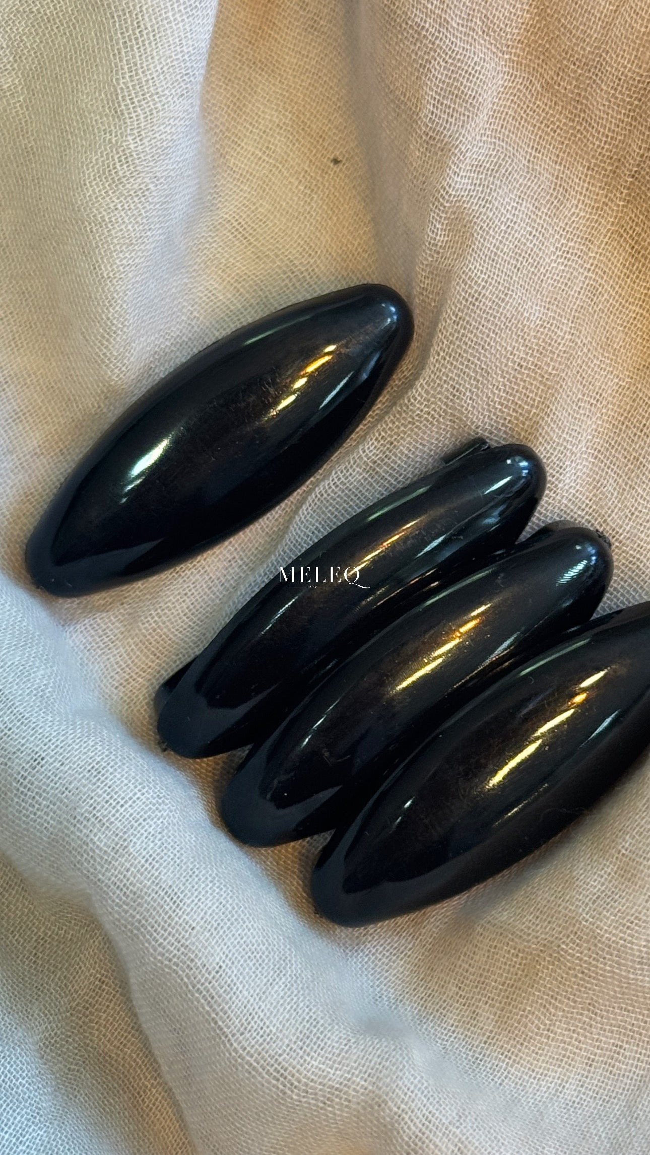 Pinces noires classqiues - Vendu par 4